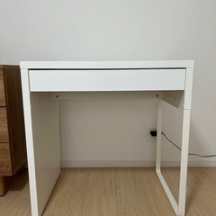 【無料でお譲りします】IKEA テーブル