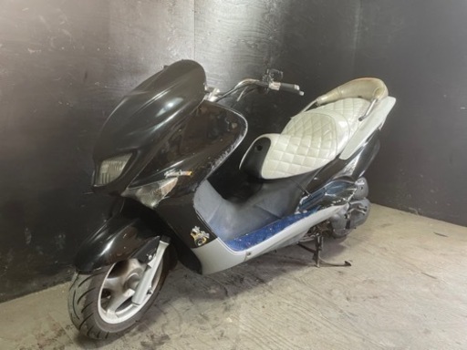 ★お支払い総額5.0万円★買取強化中！どんな車両も1万円～保証します！ ヤマハ マジェスティ125FI カスタム多数♪社外マフラー！エナメルシート！通勤通学に！