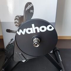 Wahoo KICKR CORE (ワフー キッカーコア) スマートバイクトレーナー