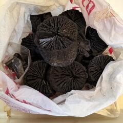 木炭　約1キロ　木炭片
