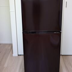 2012年製冷蔵庫 AQUA(AQR-141A)一人暮らし用