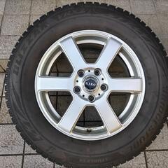 スタッドレスタイヤ 215/65/R16 アルミホイール付4本セット 走行距離 