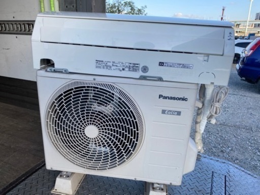 配送設置取付込み金額　2018年　CS-227CF(W)パナソニック　インバーター冷暖房除湿タイプ　ルームエアコン　壁掛け型　6畳用　Panasonic　CS-227CF-W
