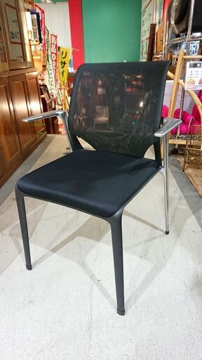 vitra｜MEDASLIM｜メダスリム｜アームチェア｜スタッキングチェア②