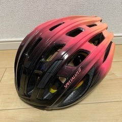 ロードバイク　ヘルメット　スペシャライズド