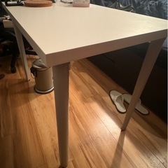 IKEA テーブル①