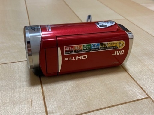 【値下げ】ハンディカメラ　JVC GZ-E225-R