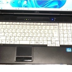 ?富士通Lifebook15.6 A561/SSD256GB/i5第二世代/メモリ8GB/Win11pro 
