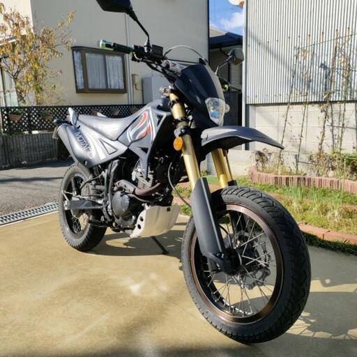 クインキースーパーモタード125 珍しい125モタード スズキ系　原付二種　ホンダ　カワサキ マニュアル　MT 倒立フォーク