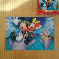 ミッキーマウスのパズル　70ピース　「イルカでゴー！」
