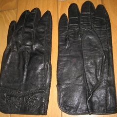 新品未使用品　革製品　黒手袋