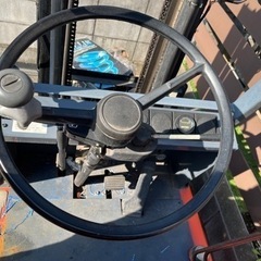 TOYOTA フォークリフトバッテリー車 バッテリー弱いです。