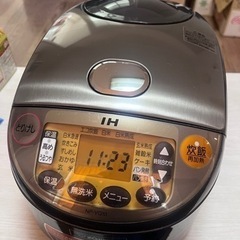 IH炊飯器　日本産　5.5合炊き　極め炊き ブラウン