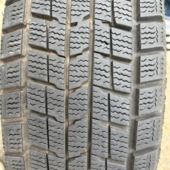 ダンロップ　スタッドレスタイヤ　165/70R14㌅　4本