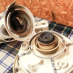 【品川区リサイクルショップ / 配送無料エリアあり】　アラジン ブルーフレームヒーター　Aladdin Blue Flame Heater ブルーフレーム　ストーブ　暖房　ヒーター　灯油　灯油ストーブ　　　石油　石油ストーブ　デラックス　25型　レトロ　ビンテージ　アンティーク　1971年 P250052