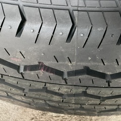 ★季節外れですが！ほぼ未使用　新車外しタイヤ　ブリヂストン　195/80R15 4本　ハイエースバン　LT
