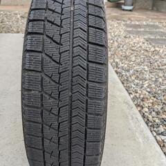 スタッドレスタイヤ（美品)