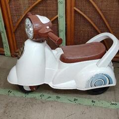 1029-155 足けり乗用玩具 レトロ スクーター バイク