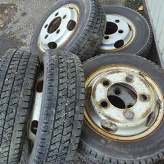 ダイナ　2トントラックなどに‥