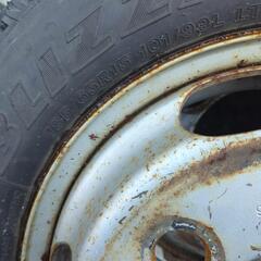 ダイナ　2トントラックなどに‥