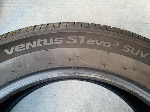 タイヤ 235/55R19 3000km使用 12月24日まで