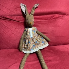 ハンドメイドウサギの人形