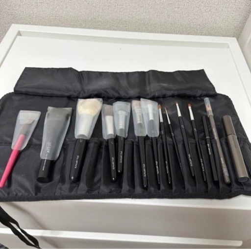 shuuemura シュウウエムラ ブラシケース  メイク道具 メイクブラシ