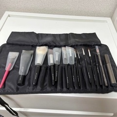 shuuemura シュウウエムラ ブラシケース メイク道具 メイクブラシ