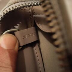 値下げ中※ ルイヴィトン クロワゼットGM エピ M5250B 汚れあり