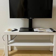 TCL32インチスマートテレビ 21年 スタンド付き 台付き リモコン付き