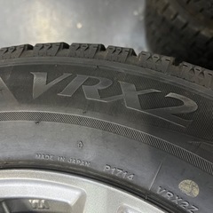 早い者勝ち!! エスクァイア用　スタッドレスタイヤ・ホイール　VRX2 15インチ