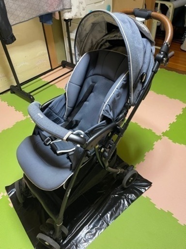 『引渡し予定者がきまりました』アップリカのベビーカー(期間限定の出品)