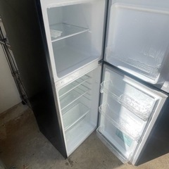 冷蔵庫  138L   2018年　配達込み