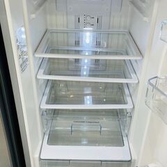 ?HITACHI(日立) 225L冷蔵庫 ?定価￥51,620? R-23FA 2016年 真ん中野菜室