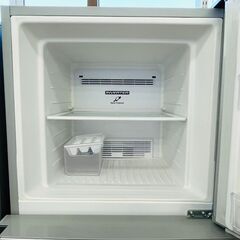 💜HITACHI(日立) 225L冷蔵庫 🎵定価￥51,620🎵 R-23FA 2016年 真ん中野菜室