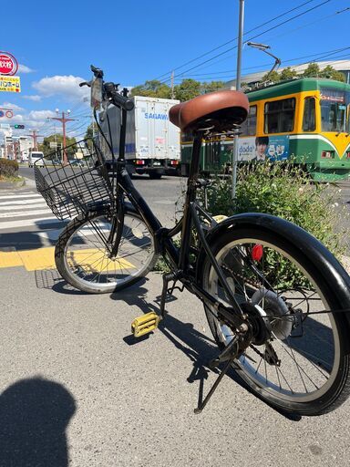 【リサイクルショップどりーむ鹿大前店】No.1128　折りたたみ自転車　黒色　20インチ　6段ギア付き　6段目NG　ベル付き　ライト×