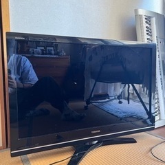 ジャンク品　東芝REGZA 37型テレビ