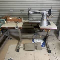 【通電確認済】 SEIKO TE-2 上下送り腕ミシン■サーボモーター付き■ ペダル付き １７ミシン 工業用ミシン レザー皮革 通電確認済】 SEIKO TE-2 上下送り腕ミシン□サーボモーター付き□ ペダル
