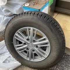 取りに来られる方歓迎！【ハイエース】ブリヂストンスタッドレスタイヤ