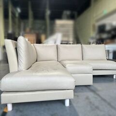 【予約中】★大阪市内限定★ニトリの6人掛けソファー★5キロ以内送料3000円～