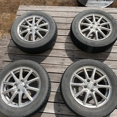 スタッドレスタイヤ　185/65 R15