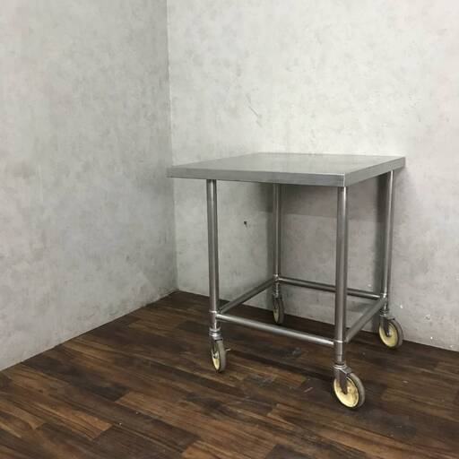 WY8/3 ステンレス作業台 業務用 作業台 コンロ台 キャスター付き 正方形 厨房用品 W70×D70×H81cm 店舗 飲食店 ★直接引き取り歓迎