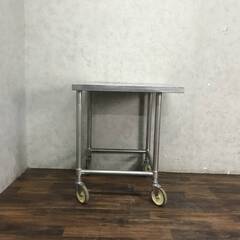 🔷🔶🔷WY8/3 ステンレス作業台 業務用 作業台 コンロ台 キャスター付き 正方形 厨房用品 W70×D70×H81cm 店舗 飲食店 ★直接引き取り歓迎🔷🔶🔷