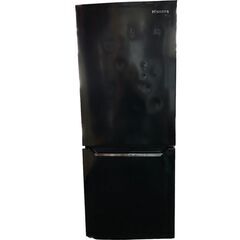 ☆中古￥14,300！Hisense　104㍑2ドア冷蔵庫　家電　2021年製　HR-D15CB型　幅48㎝ｘ奥行60㎝ｘ高さ123㎝　【BJ227】