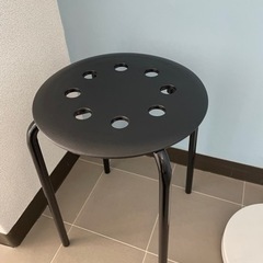 IKEA チェア　スツール　ブラック