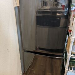 【ネット決済】【まるかつ樣】冷蔵庫　シャープ2016年製