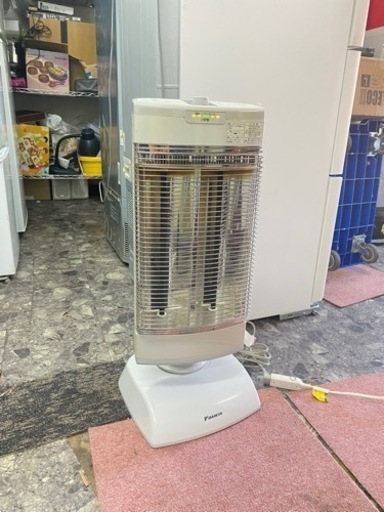 配送可能　保証付き　ERFT11TS-W 電気ストーブ CERAMHEAT（セラムヒート） [シーズヒーター /首振り機能]