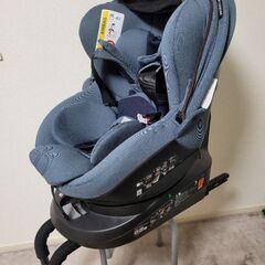 商談中  チャイルドシート　エールべべ・クルット5i oui　ISOFIX 商談中 チャイルドシート エールべべ・クルット5i oui ISOFIX