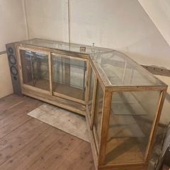 古いガラスのショーケース（引き取り限定） 古いガラスのショーケース（引き取り限定）