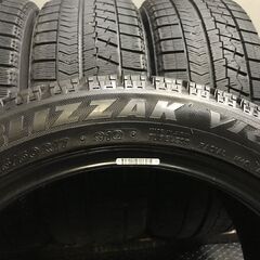BS BRIDGESTONE BLIZZAK VRX 215/50R17 17インチ スタッドレス 4本 バリ溝 レガシィB4 プリウスα ジェイド等　(VTG713)クレジットカード QRコード決済可能